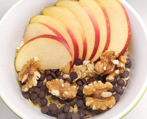porridge-mela-noci-gocce-di-cioccolato